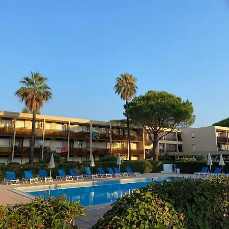 Climatisé 4 Personnes, Piscine, Parking Sécurisé Mandelieu